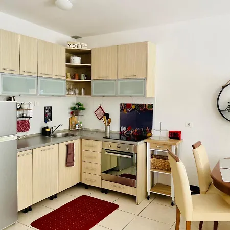 Glücks-griff Im Bečići Sunset, B1l1 Apartment *